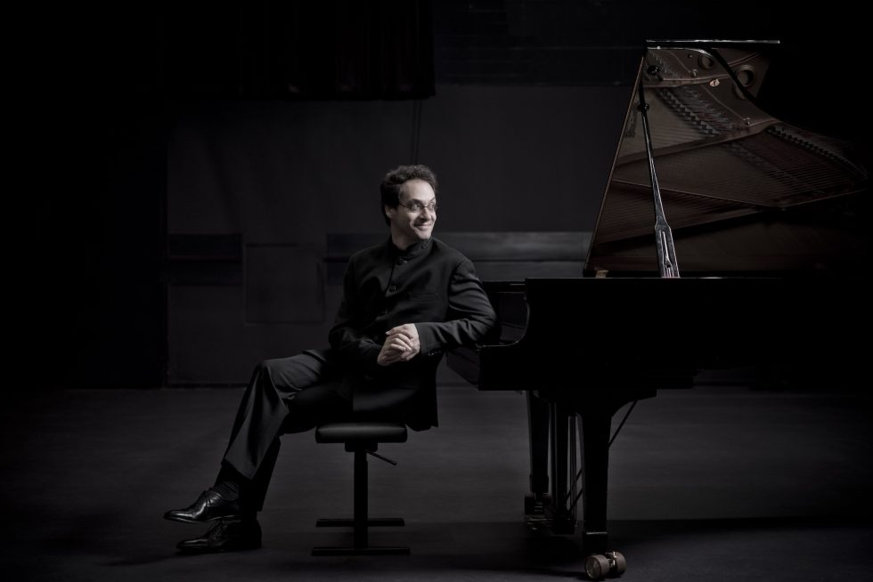 Shai Wosner, piano